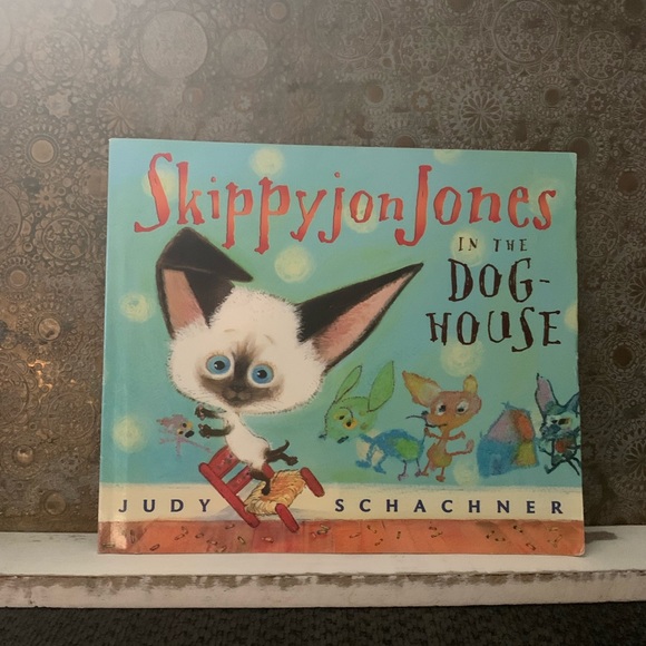 Skippy Jon Jones Books and Stuffed Animal - Picture 8 of 16